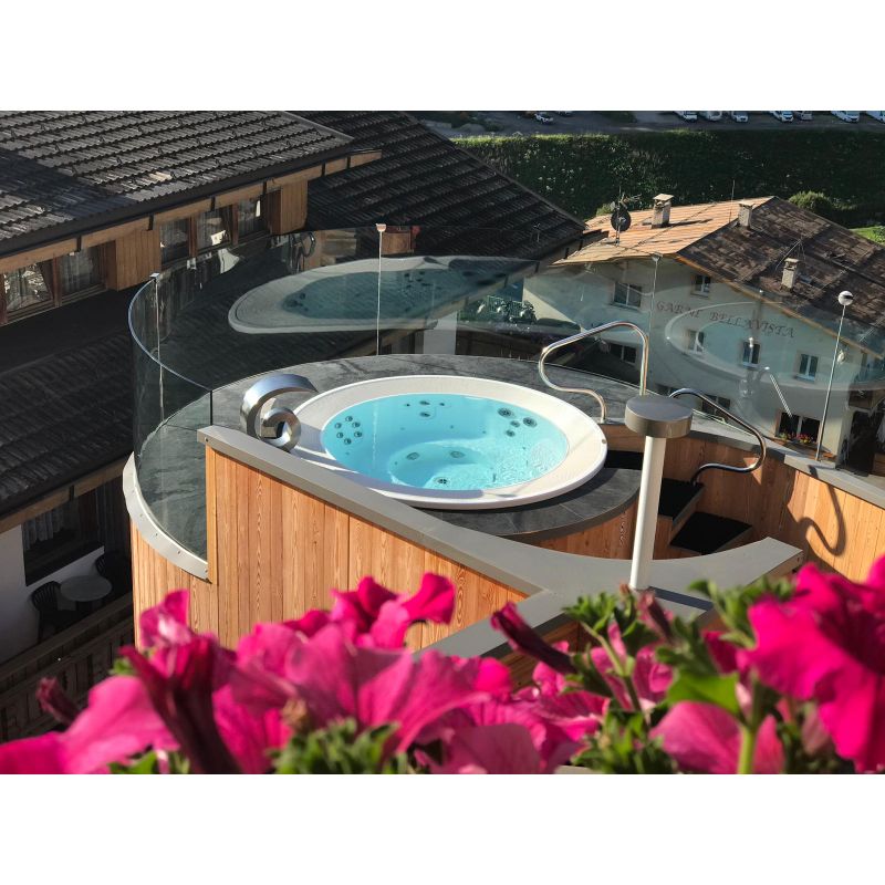Jacuzzi Alimia postavitev